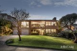https://images.listonce.com.au/custom/160x/listings/7-mccallum-road-doncaster-vic-3108/633/01827633_img_01.jpg?RIpCb-bj8YU