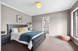 https://images.listonce.com.au/custom/160x/listings/7-mccay-reservoir-road-chewton-vic-3451/474/01556474_img_12.jpg?_AdRkpVL4SQ