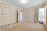 https://images.listonce.com.au/custom/160x/listings/7-meadow-crescent-mount-waverley-vic-3149/537/01644537_img_07.jpg?VGoM4P9ZZl8