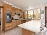 https://images.listonce.com.au/custom/160x/listings/7-melissa-court-mooroolbark-vic-3138/141/01524141_img_09.jpg?T0VJaCegonU