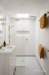 https://images.listonce.com.au/custom/160x/listings/7-mitchell-street-preston-vic-3072/813/01987813_img_13.jpg?F5txSzADpjI