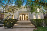 https://images.listonce.com.au/custom/160x/listings/7-montalto-avenue-toorak-vic-3142/541/00918541_img_03.jpg?9s72lJj8lcE