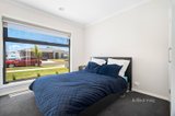 https://images.listonce.com.au/custom/160x/listings/7-moore-way-lucas-vic-3350/518/00999518_img_03.jpg?4_Nf8rz1_b8