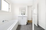 https://images.listonce.com.au/custom/160x/listings/7-nader-close-redan-vic-3350/512/01703512_img_04.jpg?CdAG1atUeMM