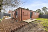 https://images.listonce.com.au/custom/160x/listings/7-nader-close-redan-vic-3350/736/01931736_img_09.jpg?y8LU8vMS1ik