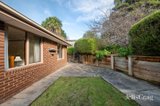 https://images.listonce.com.au/custom/160x/listings/7-nambour-drive-mooroolbark-vic-3138/583/01915583_img_16.jpg?wXxsN_cuJFg