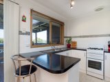 https://images.listonce.com.au/custom/160x/listings/7-neptune-court-lilydale-vic-3140/469/01524469_img_05.jpg?bfEZJs00bPY