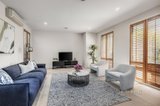 https://images.listonce.com.au/custom/160x/listings/7-oakley-street-beaumaris-vic-3193/553/01641553_img_02.jpg?OXEZBb5dn6k