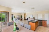 https://images.listonce.com.au/custom/160x/listings/7-oakridge-court-kyneton-vic-3444/703/01593703_img_05.jpg?5pmqcOmz5L0