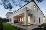 https://images.listonce.com.au/custom/160x/listings/7-old-orchard-way-doncaster-vic-3108/521/01908521_img_25.jpg?dzEPuWN5NfU