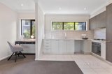 https://images.listonce.com.au/custom/160x/listings/7-old-school-road-notting-hill-vic-3168/992/01700992_img_04.jpg?wdci4z6hvLY