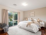 https://images.listonce.com.au/custom/160x/listings/7-orchard-rise-park-orchards-vic-3114/576/01649576_img_13.jpg?y-vonWMRico