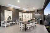 https://images.listonce.com.au/custom/160x/listings/7-oregon-drive-donvale-vic-3111/327/01818327_img_03.jpg?pkeakfiiZ0w