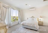 https://images.listonce.com.au/custom/160x/listings/7-oxford-close-templestowe-vic-3106/530/01951530_img_10.jpg?BT-6_OUrVz8