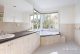 https://images.listonce.com.au/custom/160x/listings/7-oxford-close-templestowe-vic-3106/530/01951530_img_11.jpg?yDbiJXIS0yo