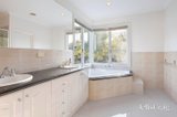 https://images.listonce.com.au/custom/160x/listings/7-oxford-close-templestowe-vic-3106/947/01846947_img_15.jpg?0cKONXQ3WfU