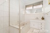 https://images.listonce.com.au/custom/160x/listings/7-pamela-court-scoresby-vic-3179/056/01662056_img_05.jpg?SaHrK0ve5bg