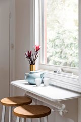 https://images.listonce.com.au/custom/160x/listings/7-peckville-street-north-melbourne-vic-3051/657/01172657_img_05.jpg?-rJAGnOvEfQ