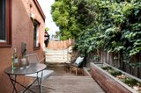https://images.listonce.com.au/custom/160x/listings/7-peckville-street-north-melbourne-vic-3051/657/01172657_img_09.jpg?w5CuWE6GcTw