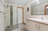 https://images.listonce.com.au/custom/160x/listings/7-pentland-court-glen-waverley-vic-3150/743/01577743_img_08.jpg?oaeImxhxVpU