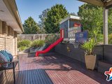 https://images.listonce.com.au/custom/160x/listings/7-quest-court-mooroolbark-vic-3138/401/01526401_img_14.jpg?k-Q9I-r9y1k