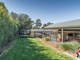 https://images.listonce.com.au/custom/160x/listings/7-quest-court-mooroolbark-vic-3138/401/01526401_img_15.jpg?ZYGihgJN5BU