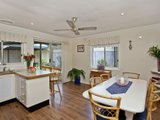 https://images.listonce.com.au/custom/160x/listings/7-raleigh-grove-essendon-north-vic-3041/497/00847497_img_02.jpg?YADBGRBCkHw