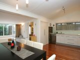 https://images.listonce.com.au/custom/160x/listings/7-rennie-street-williamstown-vic-3016/137/01614137_img_04.jpg?2zfM-6S7z7c