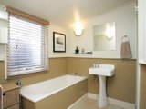 https://images.listonce.com.au/custom/160x/listings/7-rennie-street-williamstown-vic-3016/137/01614137_img_07.jpg?Jngqzq13eh8