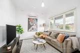 https://images.listonce.com.au/custom/160x/listings/7-rennie-street-williamstown-vic-3016/368/01228368_img_02.jpg?NPQ_FvtBLL4