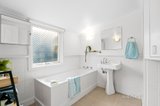 https://images.listonce.com.au/custom/160x/listings/7-rennie-street-williamstown-vic-3016/368/01228368_img_08.jpg?xMlWq6_wnXE