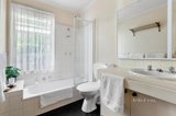 https://images.listonce.com.au/custom/160x/listings/7-renshaw-drive-eltham-vic-3095/734/01414734_img_10.jpg?YtmEtRvcu7s