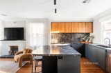 https://images.listonce.com.au/custom/160x/listings/7-roberts-street-essendon-vic-3040/783/01691783_img_03.jpg?UQNXrJkfVBs