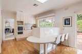 https://images.listonce.com.au/custom/160x/listings/7-rockingham-close-kew-vic-3101/102/01980102_img_05.jpg?Ta89krNn0r0