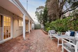 https://images.listonce.com.au/custom/160x/listings/7-rockingham-close-kew-vic-3101/102/01980102_img_07.jpg?8wX4D0_ViQg