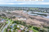 https://images.listonce.com.au/custom/160x/listings/7-rossiter-court-seaford-vic-3198/209/01766209_img_17.jpg?q0yoySNZF6U