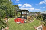 https://images.listonce.com.au/custom/160x/listings/7-roxanne-court-woodend-vic-3442/074/00337074_img_09.jpg?w31isQh9uQA