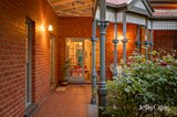 https://images.listonce.com.au/custom/160x/listings/7-royal-crescent-camberwell-vic-3124/904/01990904_img_20.jpg?MjVzOTQ2iaA