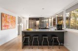 https://images.listonce.com.au/custom/160x/listings/7-ryans-road-eltham-vic-3095/301/01701301_img_02.jpg?rOb8gbJ0kL0