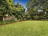 https://images.listonce.com.au/custom/160x/listings/7-sackville-street-kew-vic-3101/121/01684121_img_08.jpg?rnU-eFeX8fo
