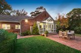 https://images.listonce.com.au/custom/160x/listings/7-sefton-place-camberwell-vic-3124/567/00238567_img_10.jpg?ABeySRjLsnc