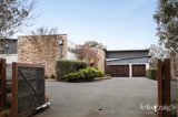 https://images.listonce.com.au/custom/160x/listings/7-sloans-road-north-warrandyte-vic-3113/836/01953836_img_04.jpg?KsbVYri52Z4