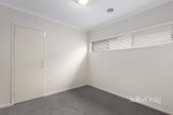 https://images.listonce.com.au/custom/160x/listings/7-st-leonard-drive-south-morang-vic-3752/592/01934592_img_08.jpg?6heoeJ5y36c