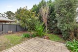 https://images.listonce.com.au/custom/160x/listings/7-st-leonard-drive-south-morang-vic-3752/592/01934592_img_10.jpg?s1w249Un5y0
