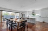 https://images.listonce.com.au/custom/160x/listings/7-stanley-street-ivanhoe-vic-3079/013/01719013_img_06.jpg?tzbLUzvFkqQ