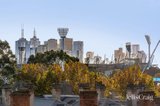 https://images.listonce.com.au/custom/160x/listings/7-stewart-place-richmond-vic-3121/109/01910109_img_07.jpg?DKbueRITm5g