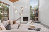 https://images.listonce.com.au/custom/160x/listings/7-stirling-crescent-glen-waverley-vic-3150/167/01811167_img_04.jpg?7WybO25THRE