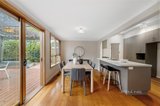 https://images.listonce.com.au/custom/160x/listings/7-stratford-court-mulgrave-vic-3170/415/01737415_img_06.jpg?Cq9RsHInWfA