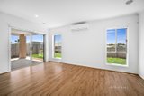 https://images.listonce.com.au/custom/160x/listings/7-sundance-boulevard-winter-valley-vic-3358/495/01681495_img_06.jpg?WCCutchwBLA