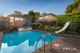 https://images.listonce.com.au/custom/160x/listings/7-sunray-court-donvale-vic-3111/555/01987555_img_02.jpg?ijRAW0X0gBM